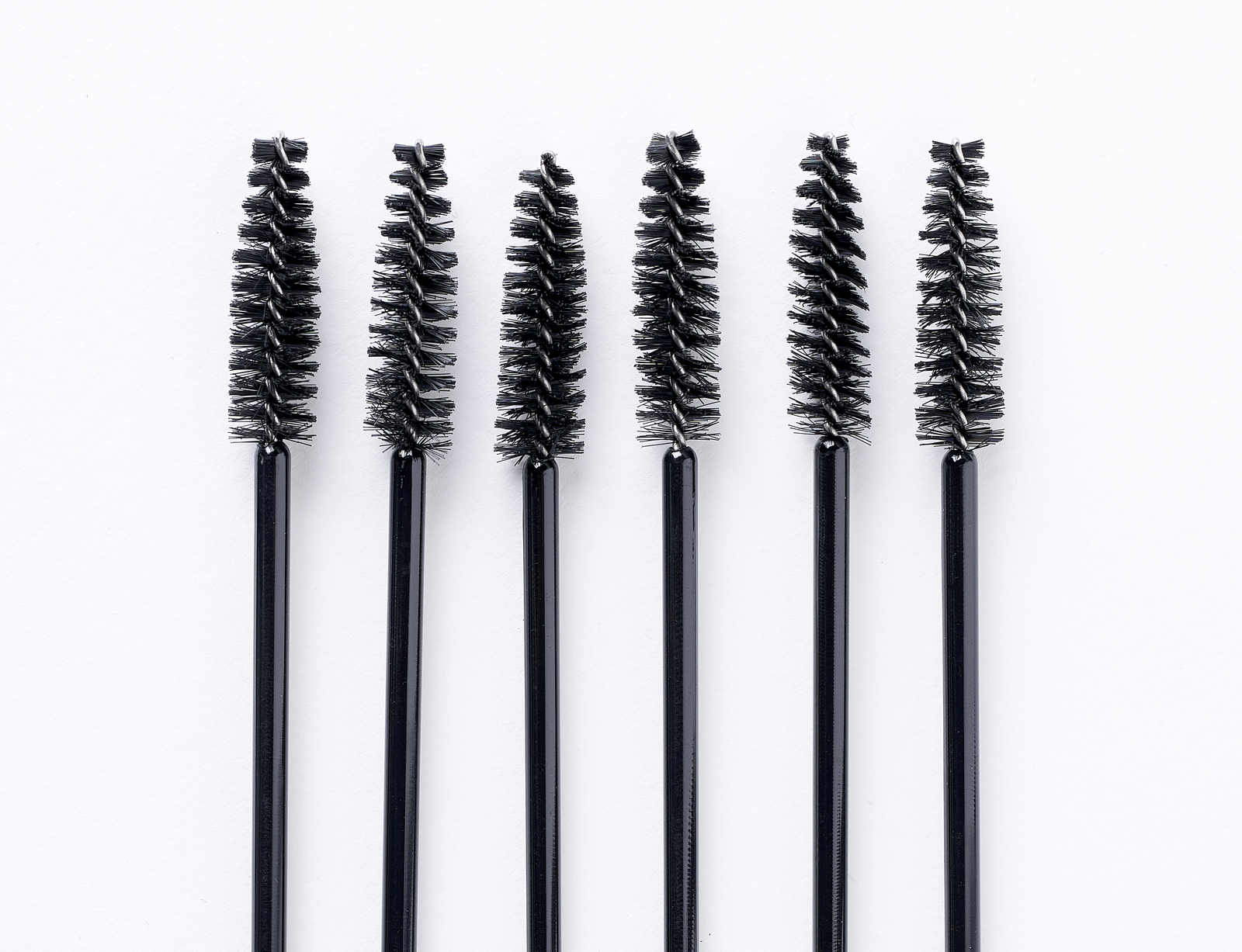 Disposable mascara brush x 100 white or black